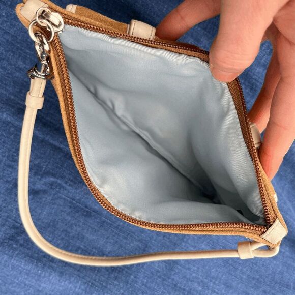 Vintage Coach Soho Buckle Suede Leather Wristlet in Tan & Cream - Picture 6 of 11